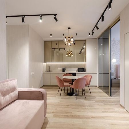 Petrovdom Ж38 In Luxury Apartments At 68 Zhylyanska Street,38 Perlyna Kyiv Exterior photo
