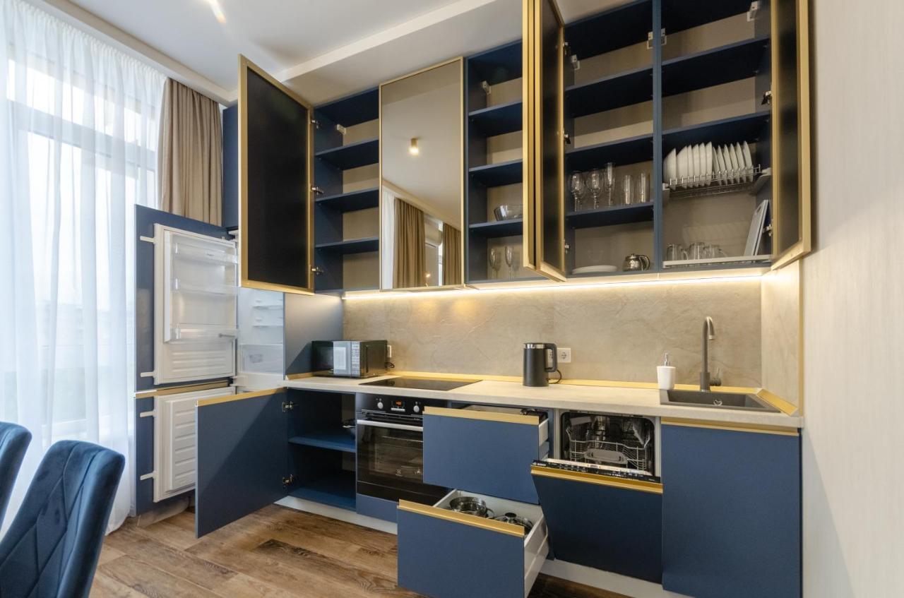 Petrovdom Ж38 In Luxury Apartments At 68 Zhylyanska Street,38 Perlyna Kyiv Exterior photo
