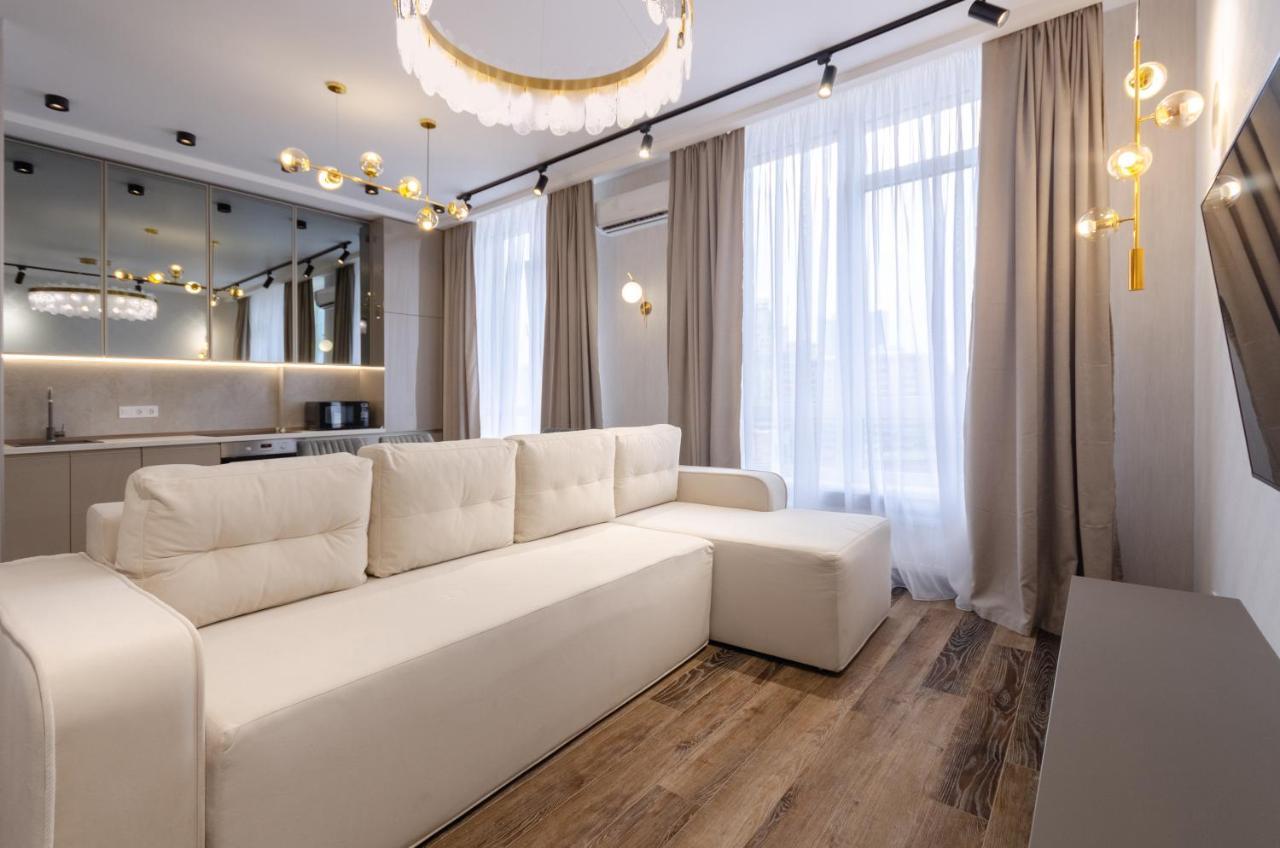 Petrovdom Ж38 In Luxury Apartments At 68 Zhylyanska Street,38 Perlyna Kyiv Exterior photo