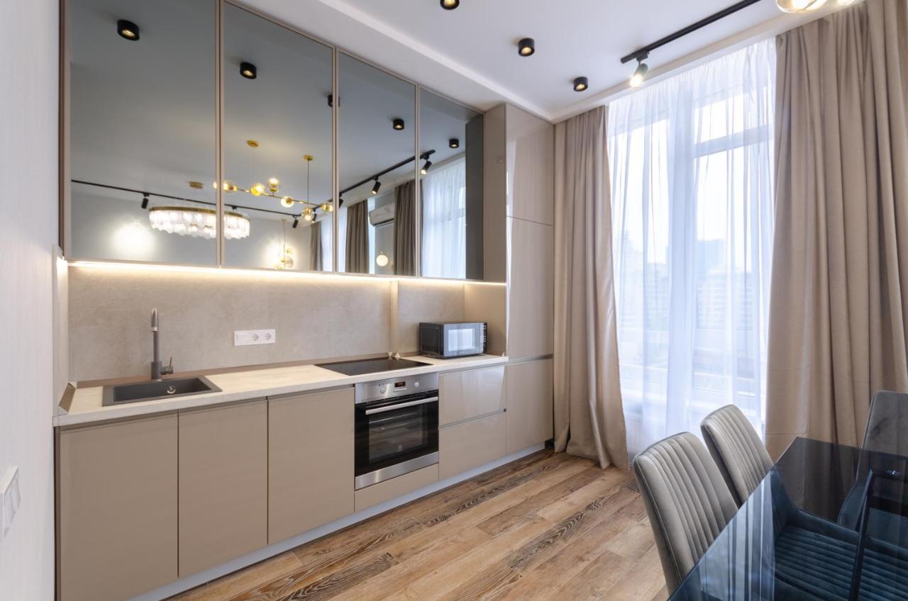 Petrovdom Ж38 In Luxury Apartments At 68 Zhylyanska Street,38 Perlyna Kyiv Exterior photo