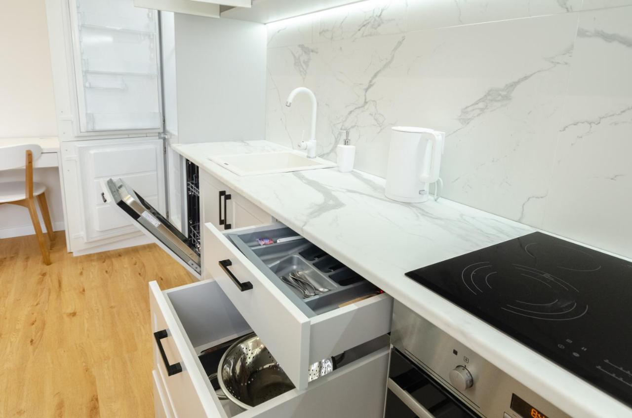 Petrovdom Ж38 In Luxury Apartments At 68 Zhylyanska Street,38 Perlyna Kyiv Exterior photo