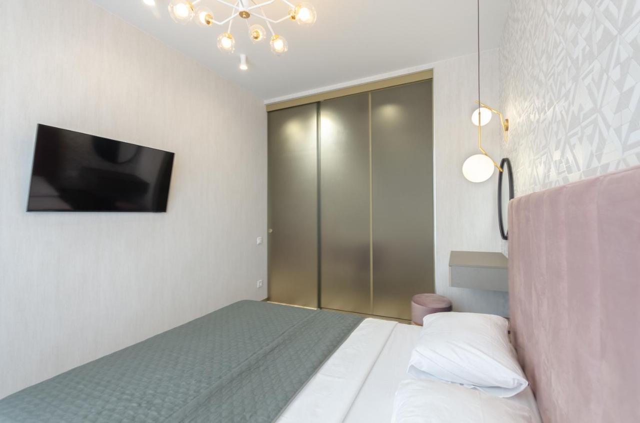 Petrovdom Ж38 In Luxury Apartments At 68 Zhylyanska Street,38 Perlyna Kyiv Exterior photo