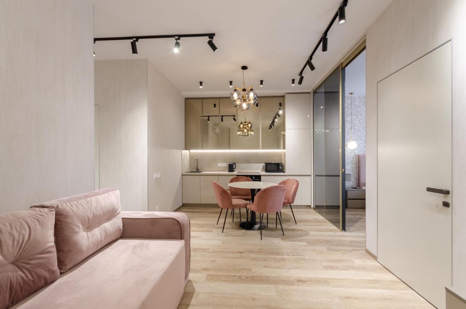 Petrovdom Ж38 In Luxury Apartments At 68 Zhylyanska Street,38 Perlyna Kyiv Exterior photo